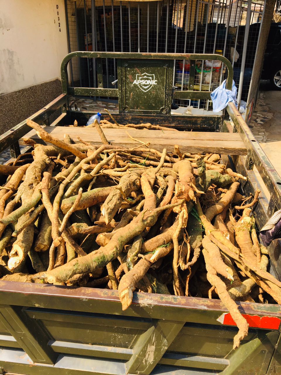 Voacanga Root Bark in Bulk